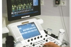 Modernes Ultraschallgerät der Kardiologie