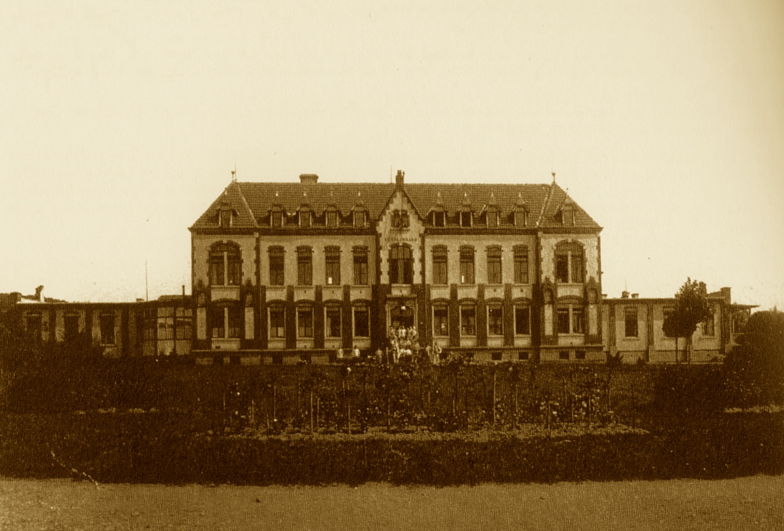 Neubau 1899